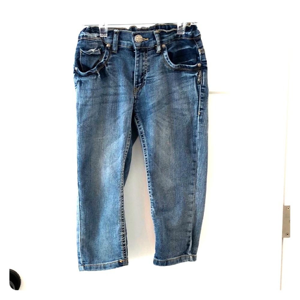Girls capris.